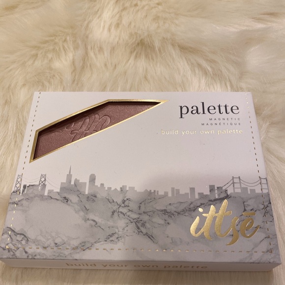 Ittse The Palette with Eyeshadow - Picture 2 of 7